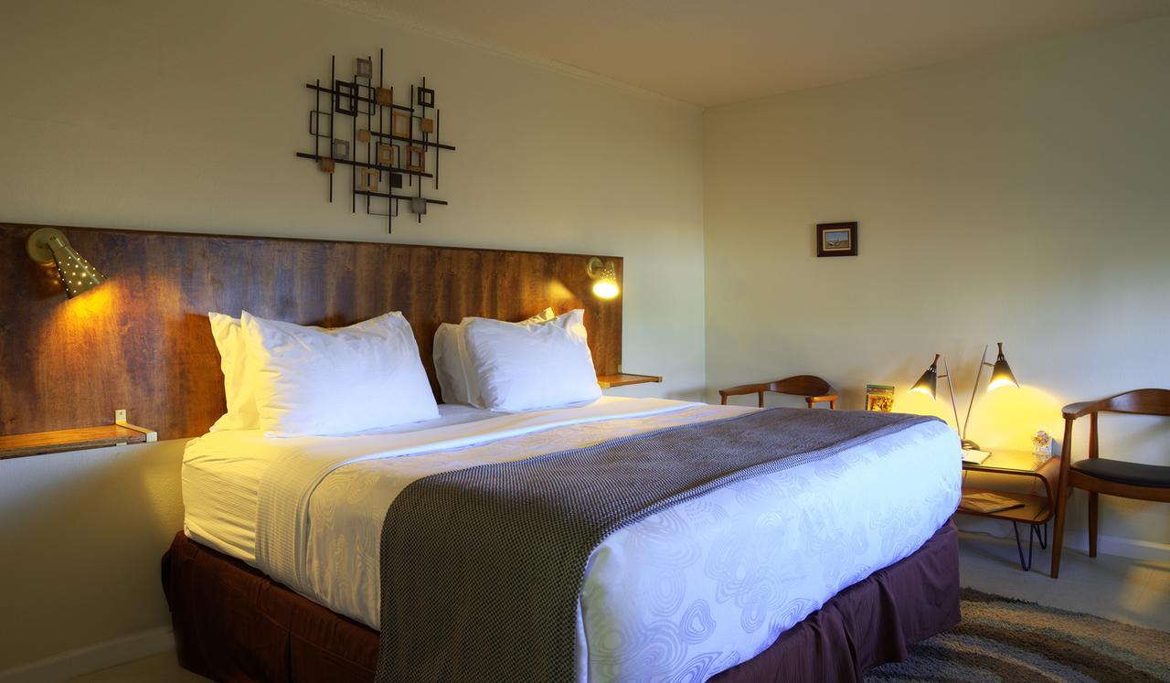 Roadrunner Lodge Motel 투컴캐리 외부 사진