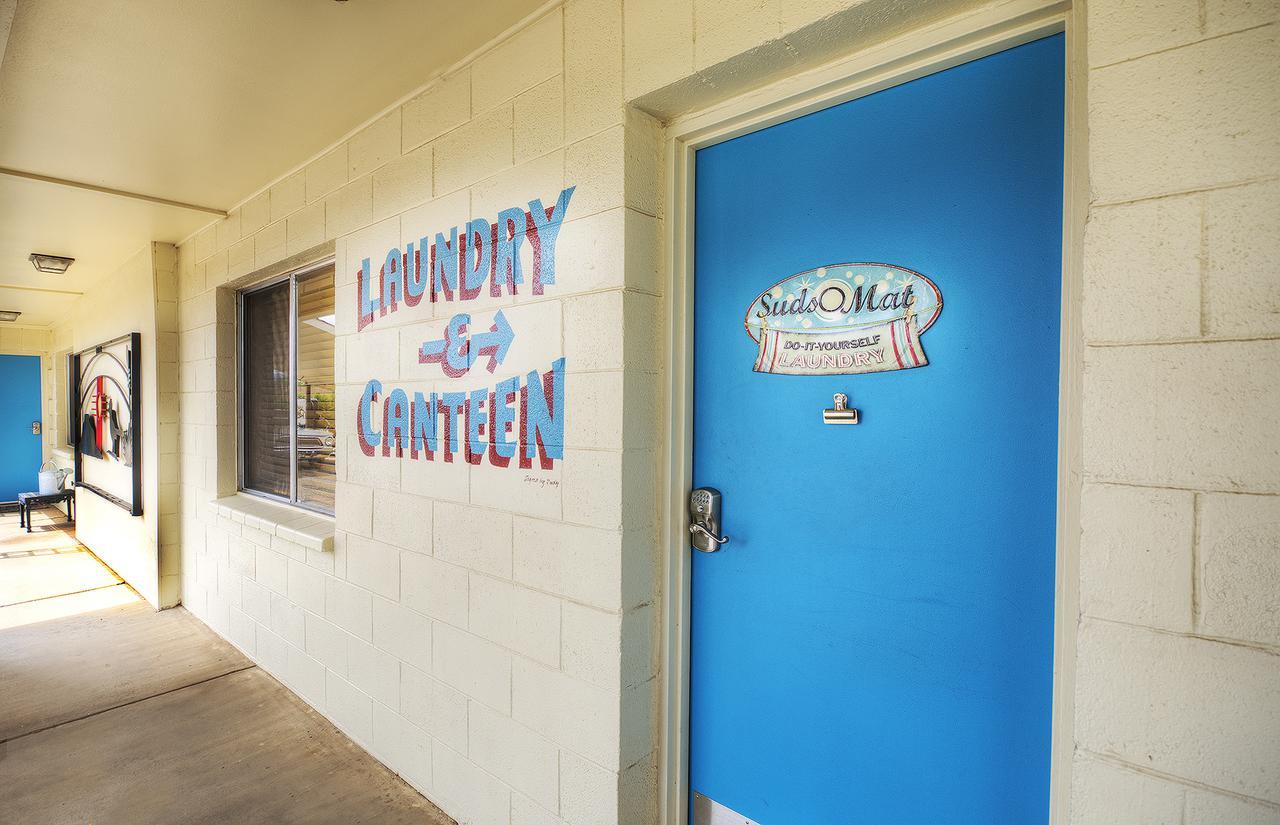 Roadrunner Lodge Motel 투컴캐리 외부 사진