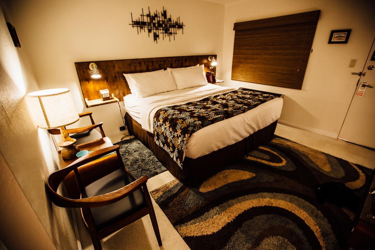 Roadrunner Lodge Motel 투컴캐리 외부 사진
