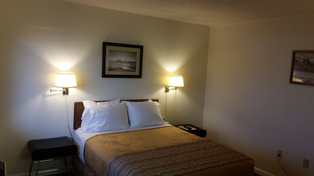 Roadrunner Lodge Motel 투컴캐리 외부 사진